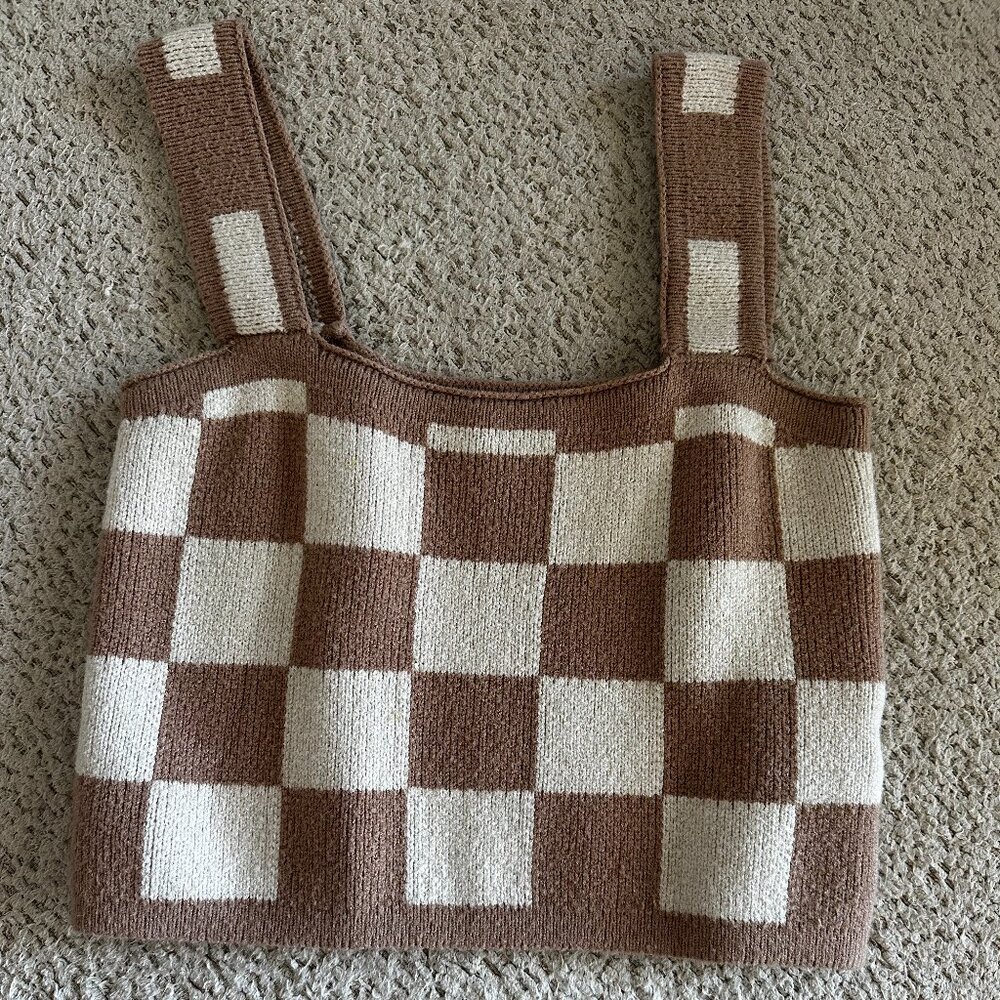 BaeVely Checkered Sweater Tank size Medium